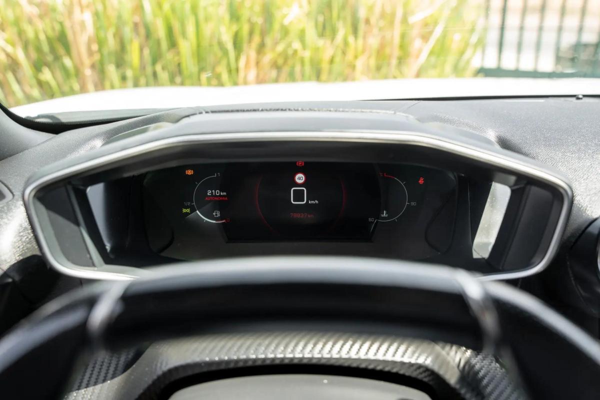 peugeot-2008-2021-gasolina-1199cc