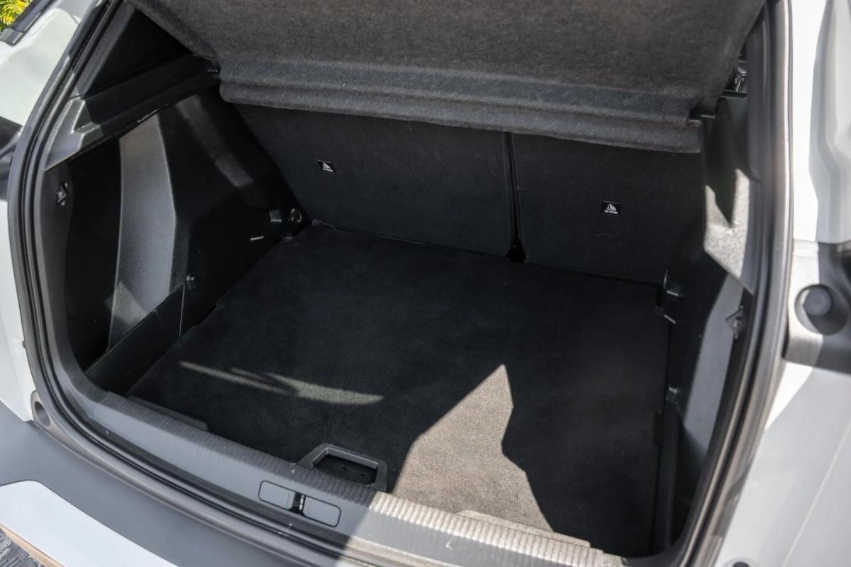 peugeot-2008-2021-gasolina-1199cc