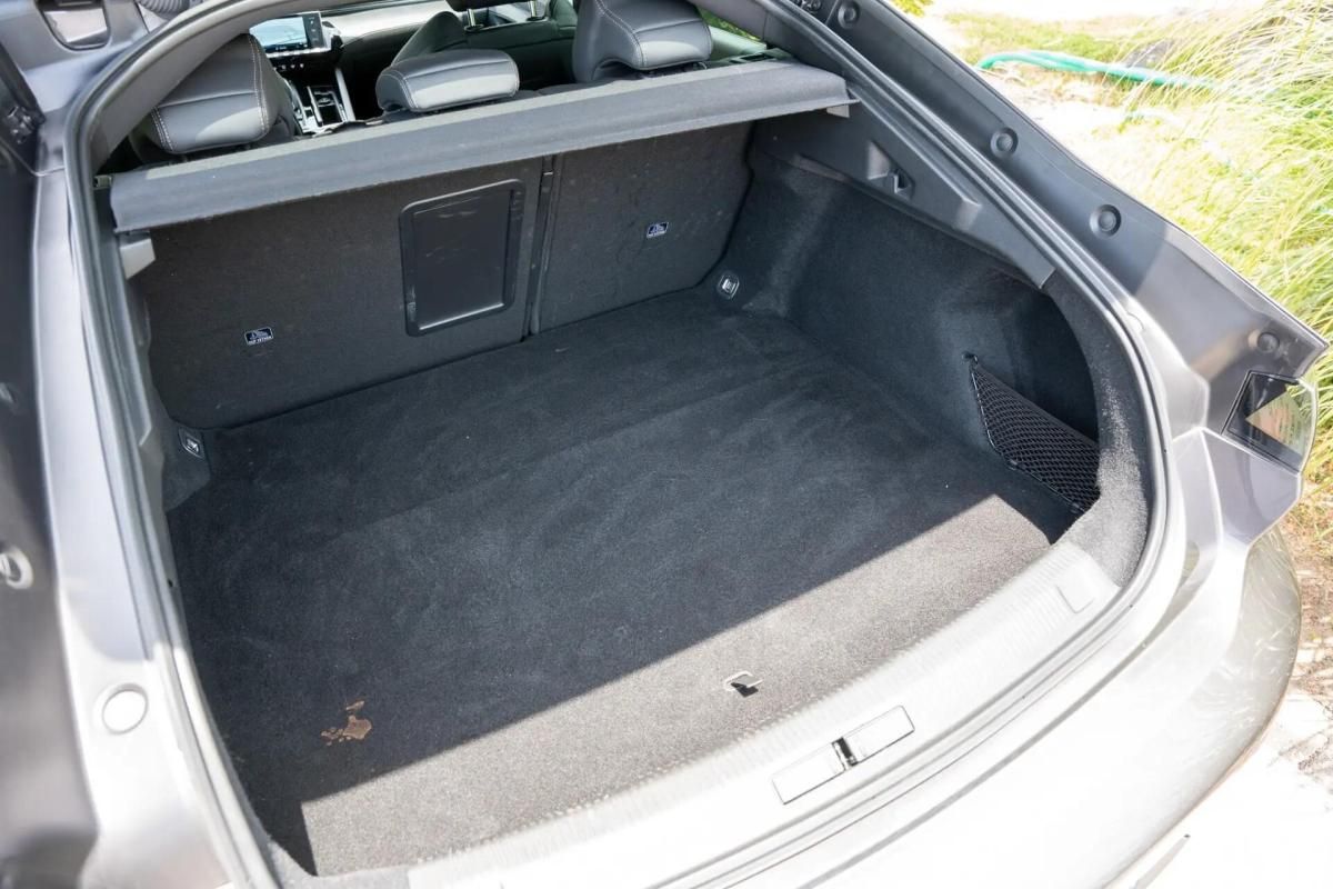 peugeot-508-2022-diesel-1499cc