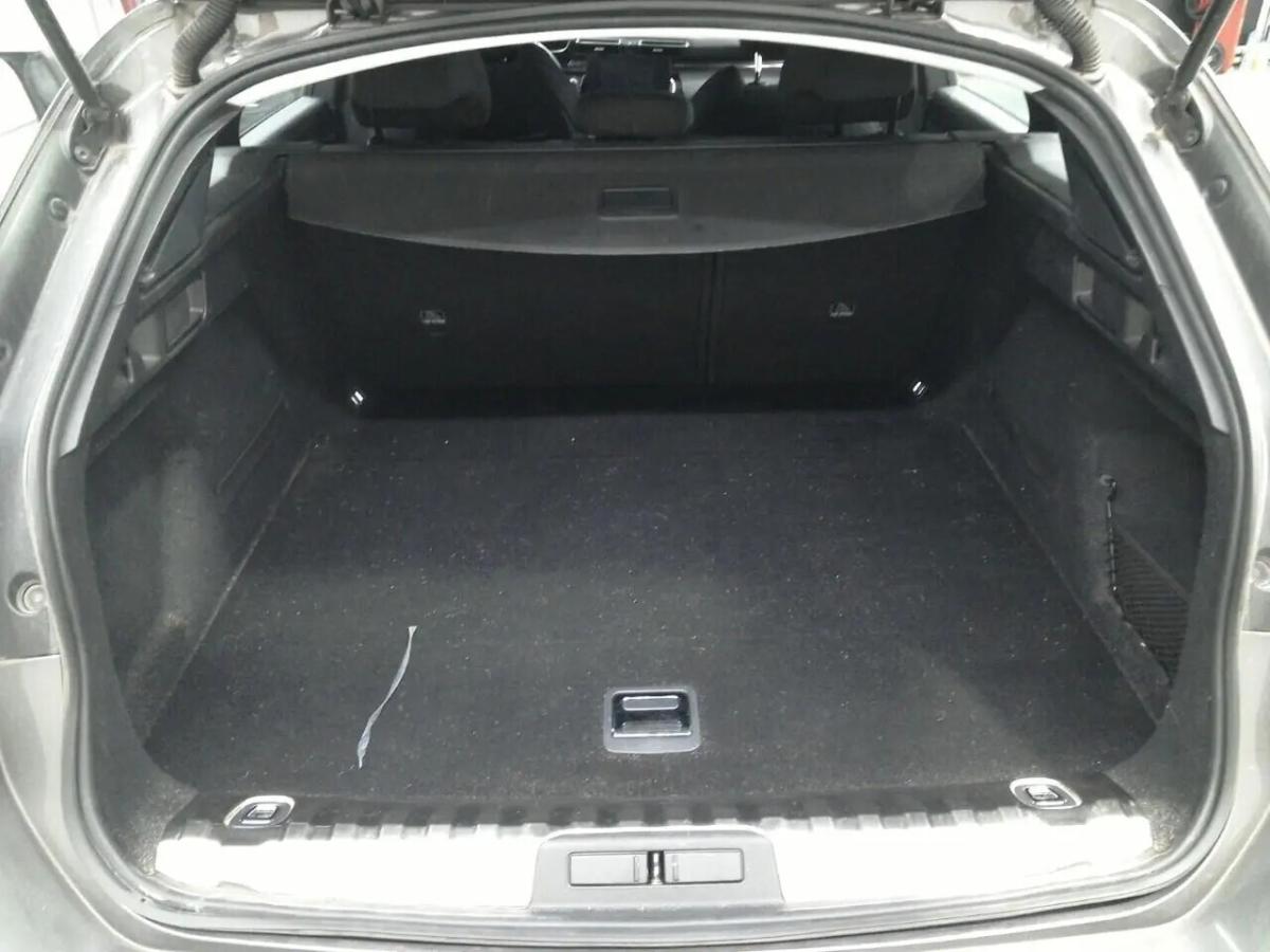 peugeot-508-sw-2023-diesel-1499cc