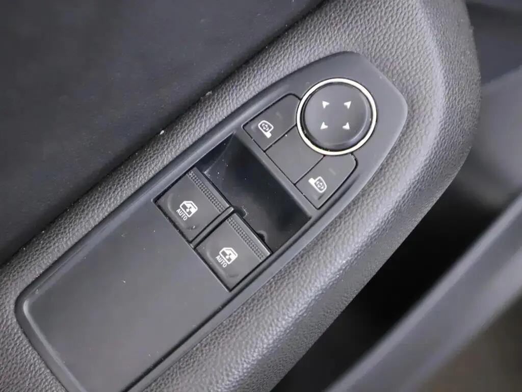 renault-clio-2022-hibrido-a-gasolina-1598cc
