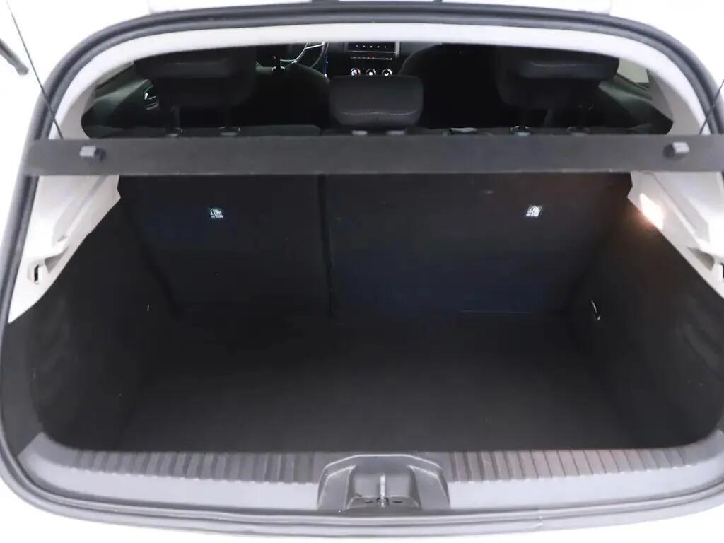 renault-clio-2022-hibrido-a-gasolina-1598cc