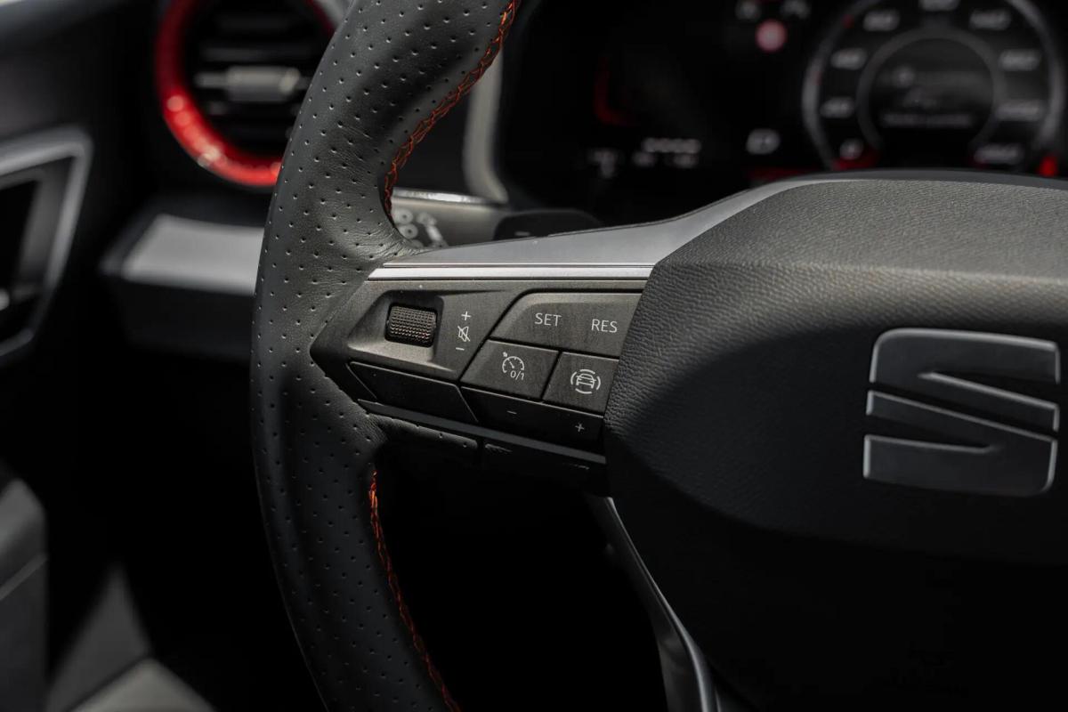 seat-arona-2025-gasolina-999cc