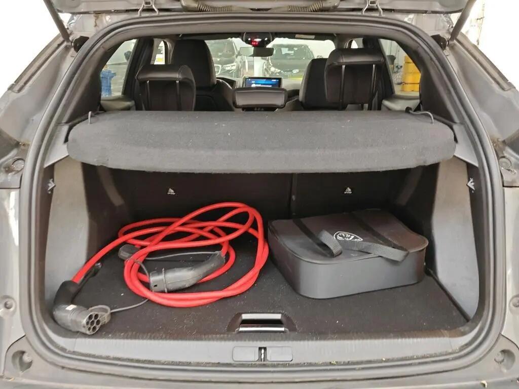 peugeot-e-2008-2023-eletrico-0cc
