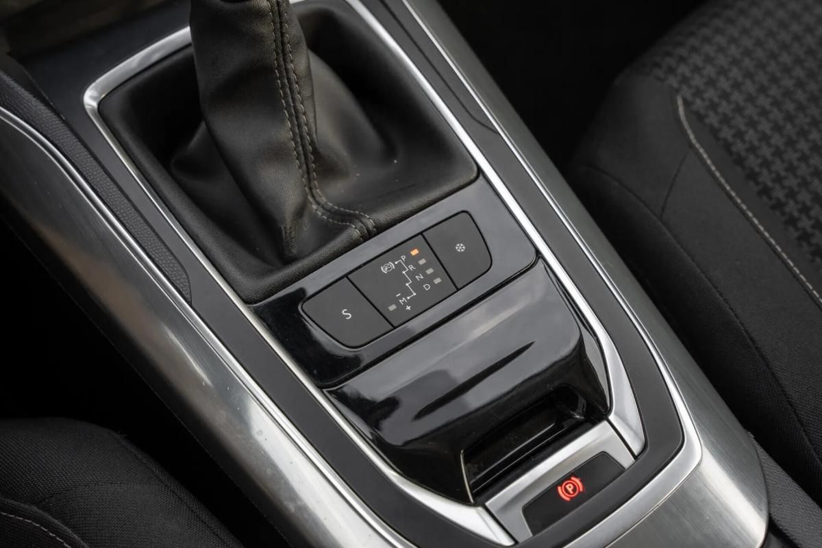peugeot-308-sw-2019-diesel-1499cc