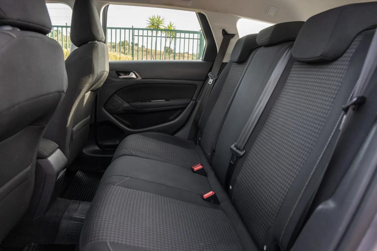 peugeot-308-sw-2019-diesel-1499cc