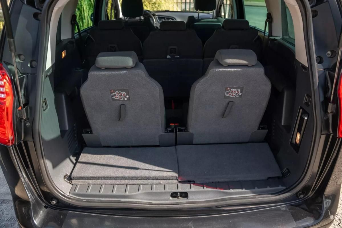 peugeot-5008-2013-diesel-1560cc