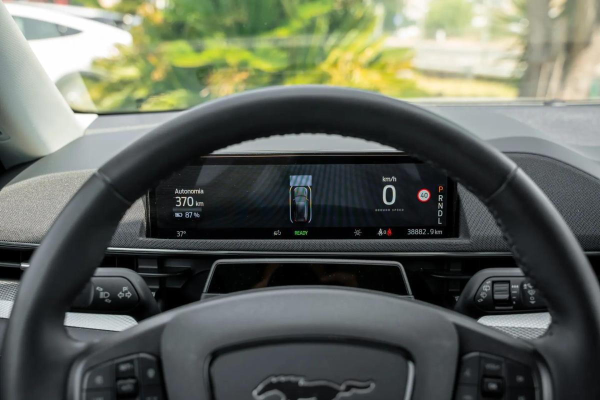ford-mustang-mach-e-2024-eletrico-0cc