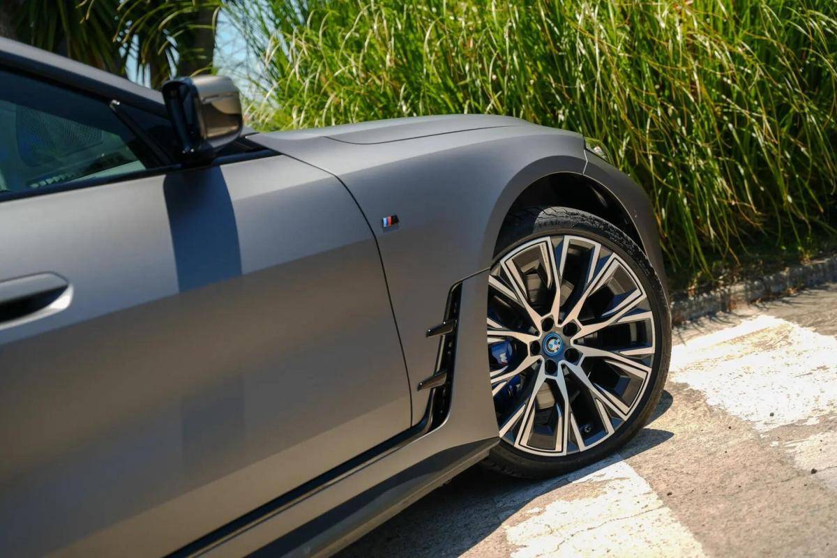 bmw-serie-i-i4-m50-2024-eletrico-0cc