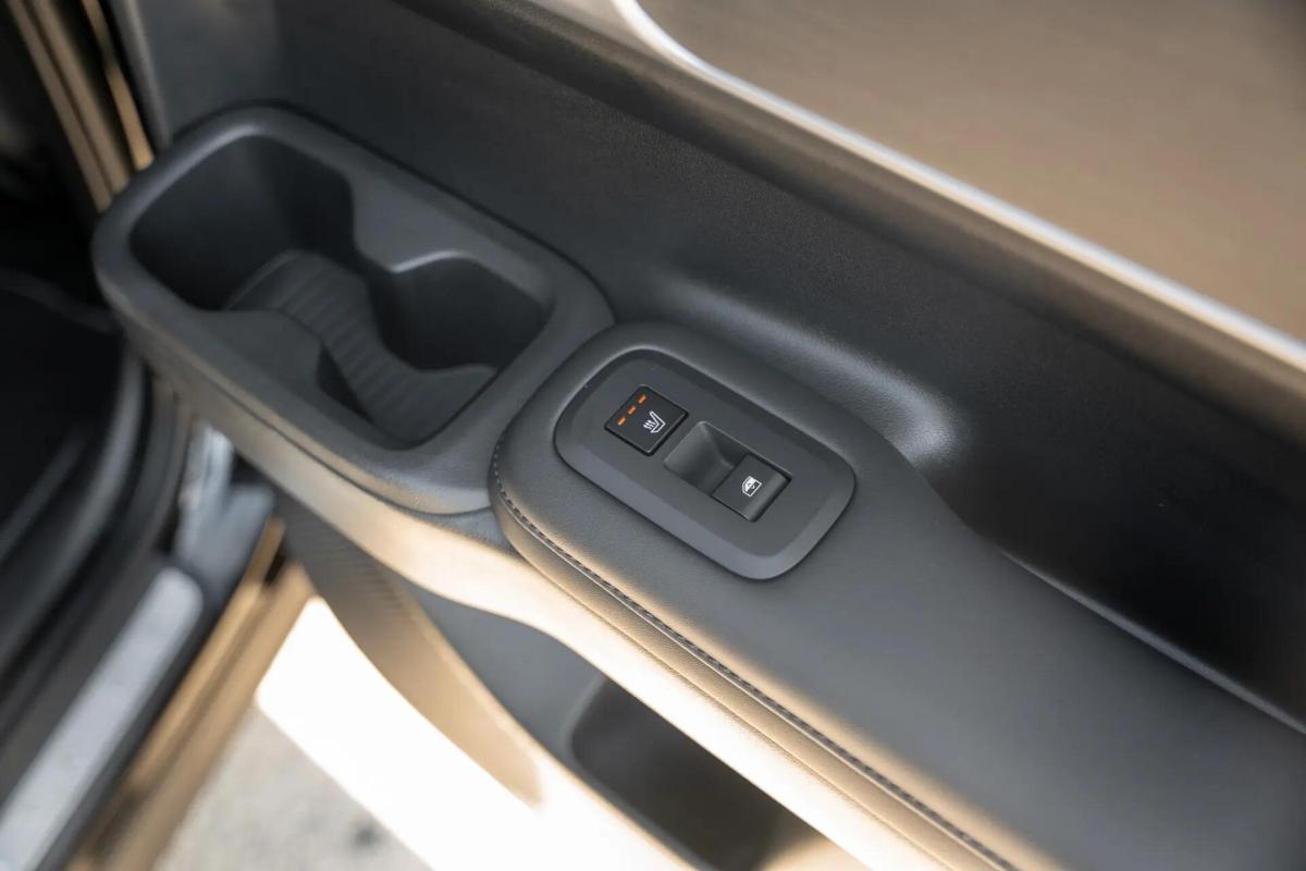 hyundai-santa-fe-2025-hibrido-a-gasolina-1598cc