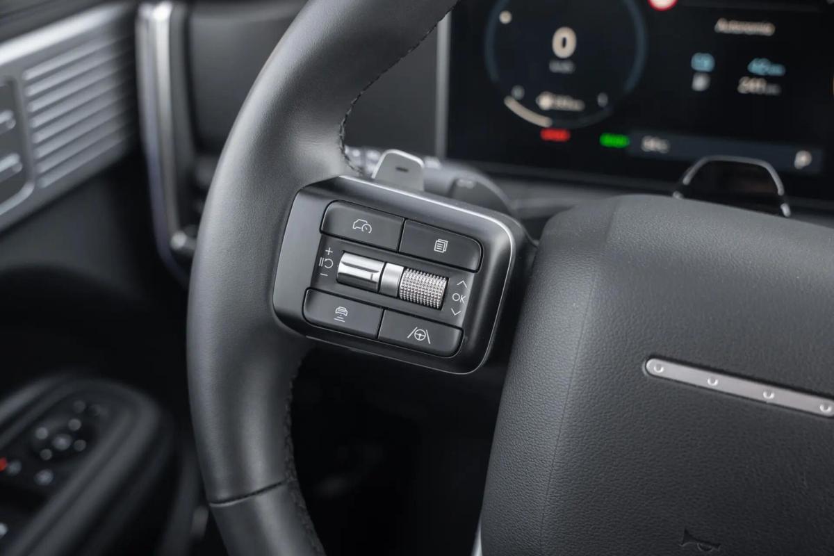 hyundai-santa-fe-2025-hibrido-a-gasolina-1598cc