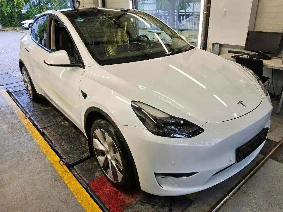 tesla-model-y-2022-eletrico-0cc
