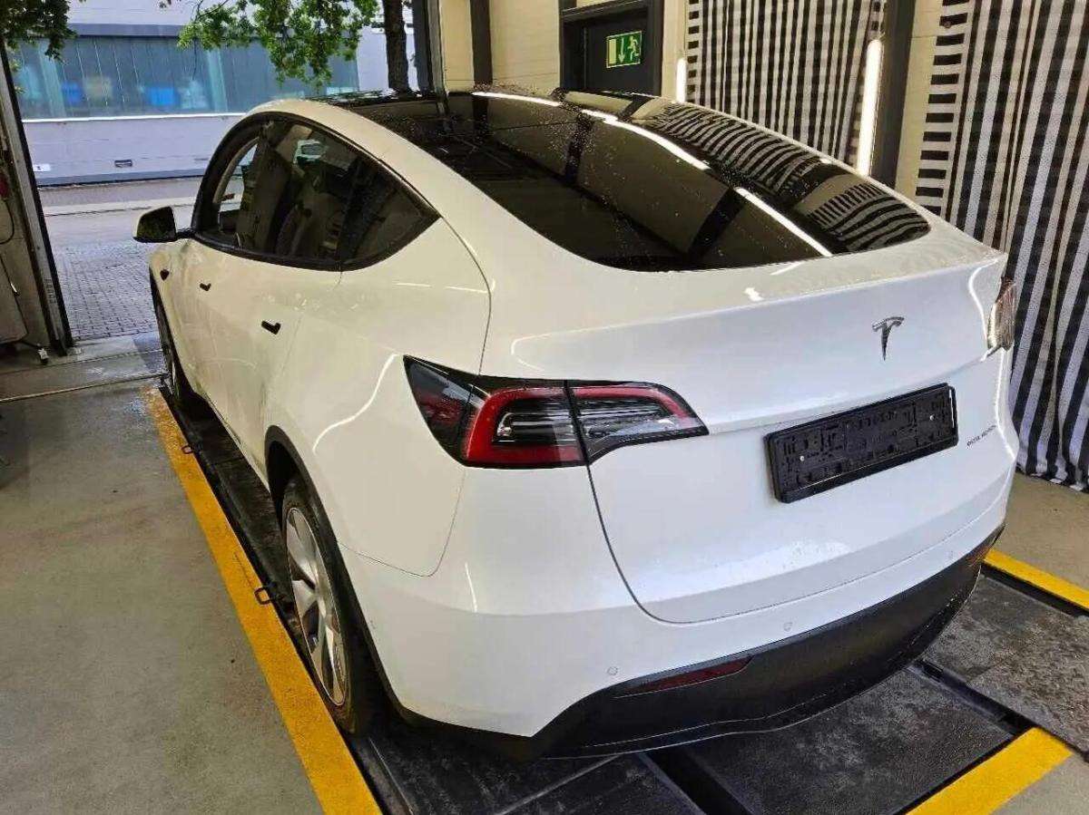 tesla-model-y-2022-eletrico-0cc