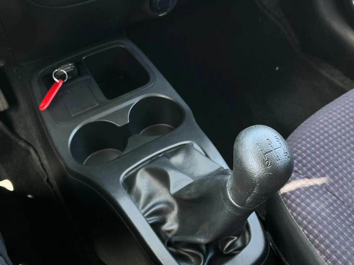 mitsubishi-space-star-2014-gasolina-1193cc
