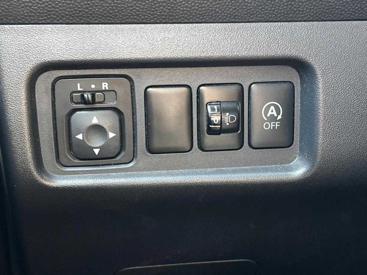 mitsubishi-space-star-2014-gasolina-1193cc
