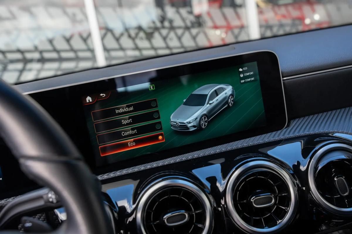 mercedes-benz-classe-a-a-180-limousine-auto-style-plus-gps-led-2020-diesel-1461cc