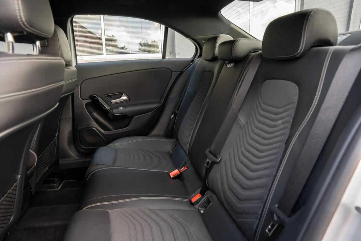 mercedes-benz-classe-a-a-180-limousine-auto-style-plus-gps-led-2020-diesel-1461cc