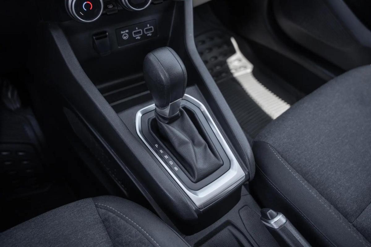 renault-clio-2022-hibrido-a-gasolina-1598cc
