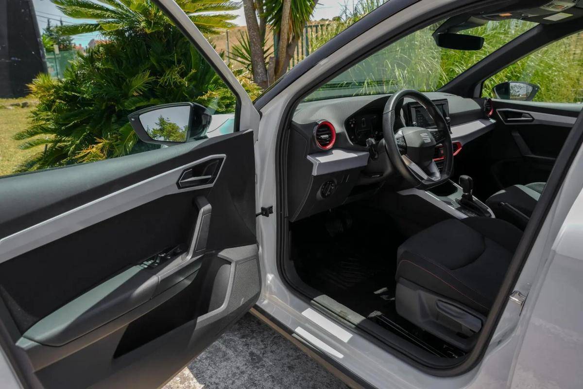 seat-arona-2025-gasolina-999cc