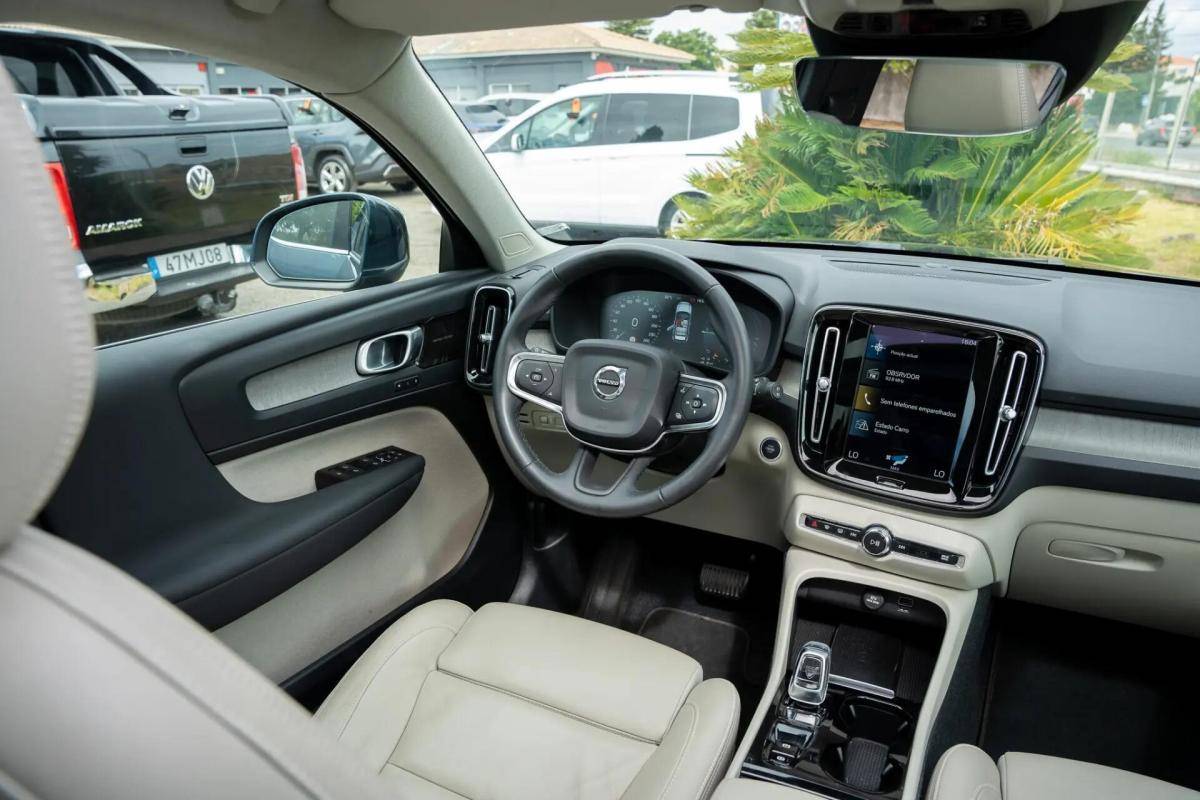 volvo-xc40-2021-hibrido-a-gasolina-1477cc