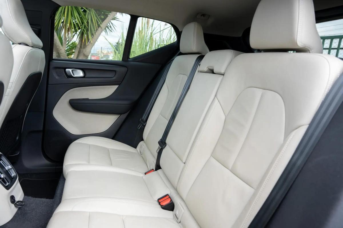 volvo-xc40-2021-hibrido-a-gasolina-1477cc