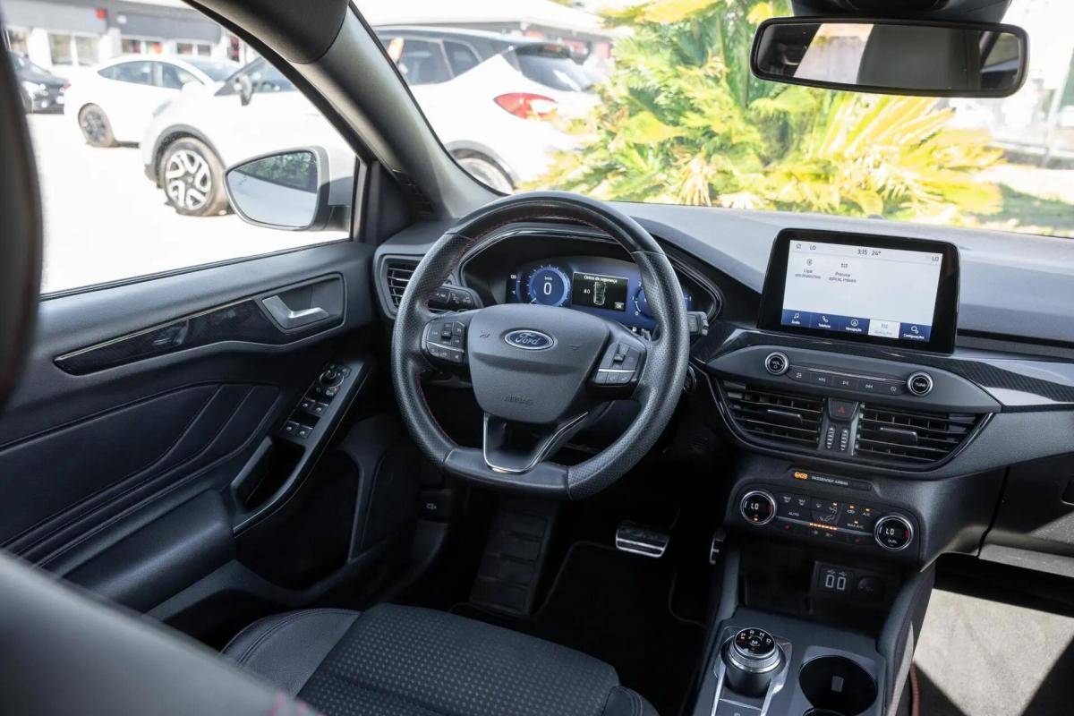 ford-focus-sw-2021-diesel-1499cc
