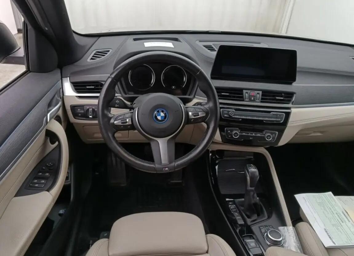 bmw-x1-xdrive25e-2022-hibrido-a-gasolina-1499cc