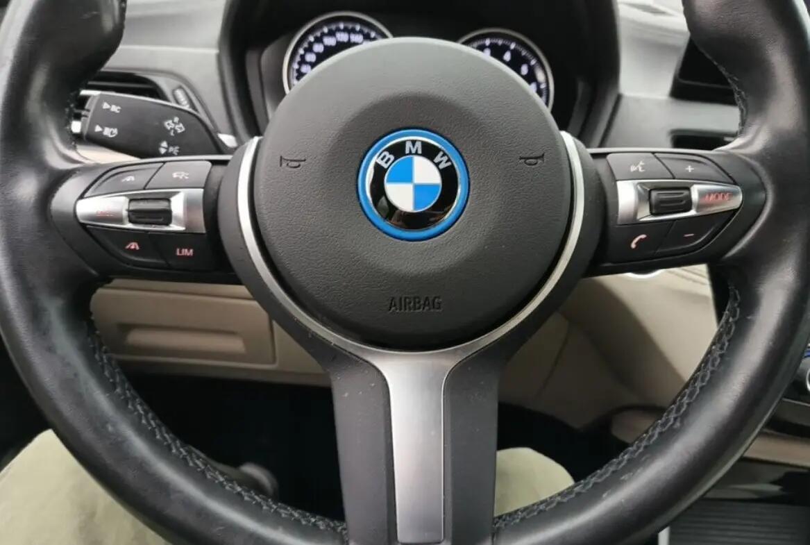 bmw-x1-xdrive25e-2022-hibrido-a-gasolina-1499cc