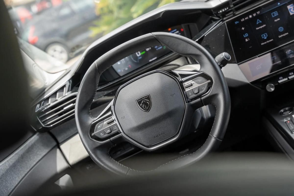 peugeot-308-sw-2022-hibrido-a-gasolina-1598cc