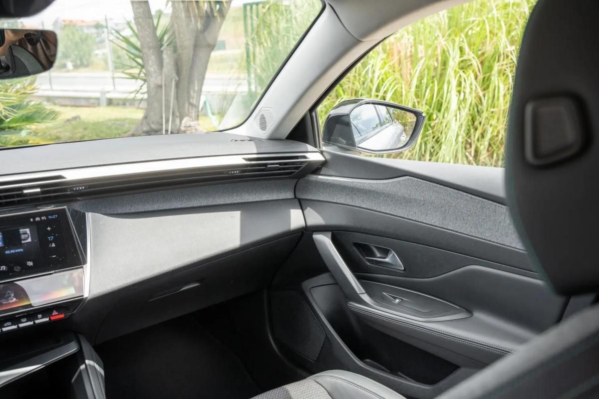 peugeot-308-sw-2022-hibrido-a-gasolina-1598cc