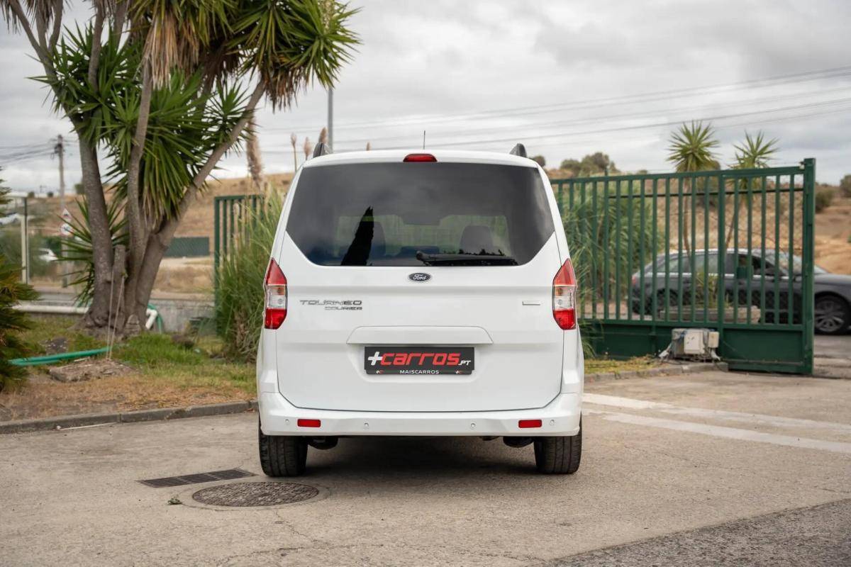 ford-tourneo-courier-2018-gasolina-998cc