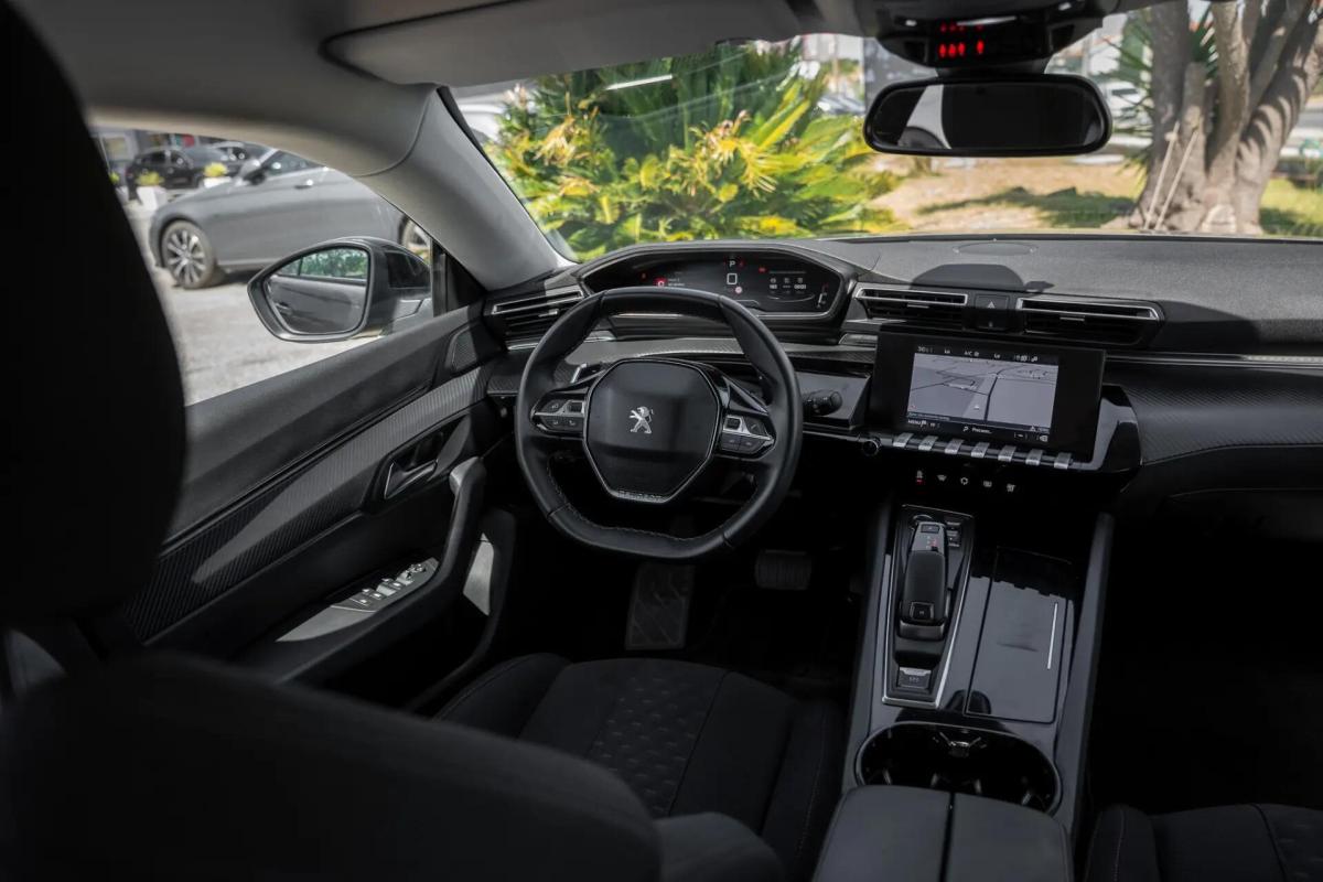 peugeot-508-sw-2023-diesel-1499cc