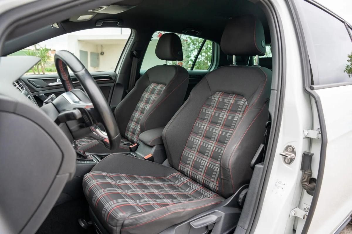 volkswagen-golf-2014-gasolina-1984cc