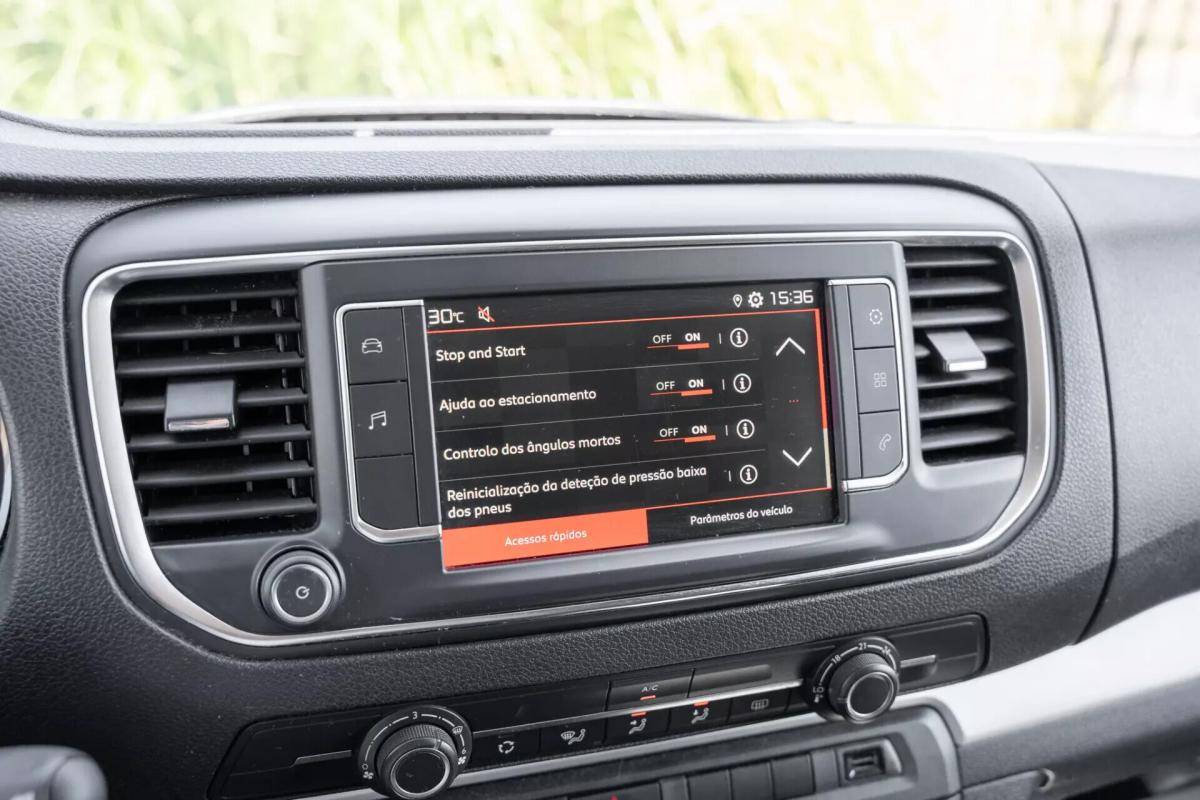 citroen-spacetourer-2023-diesel-1499cc