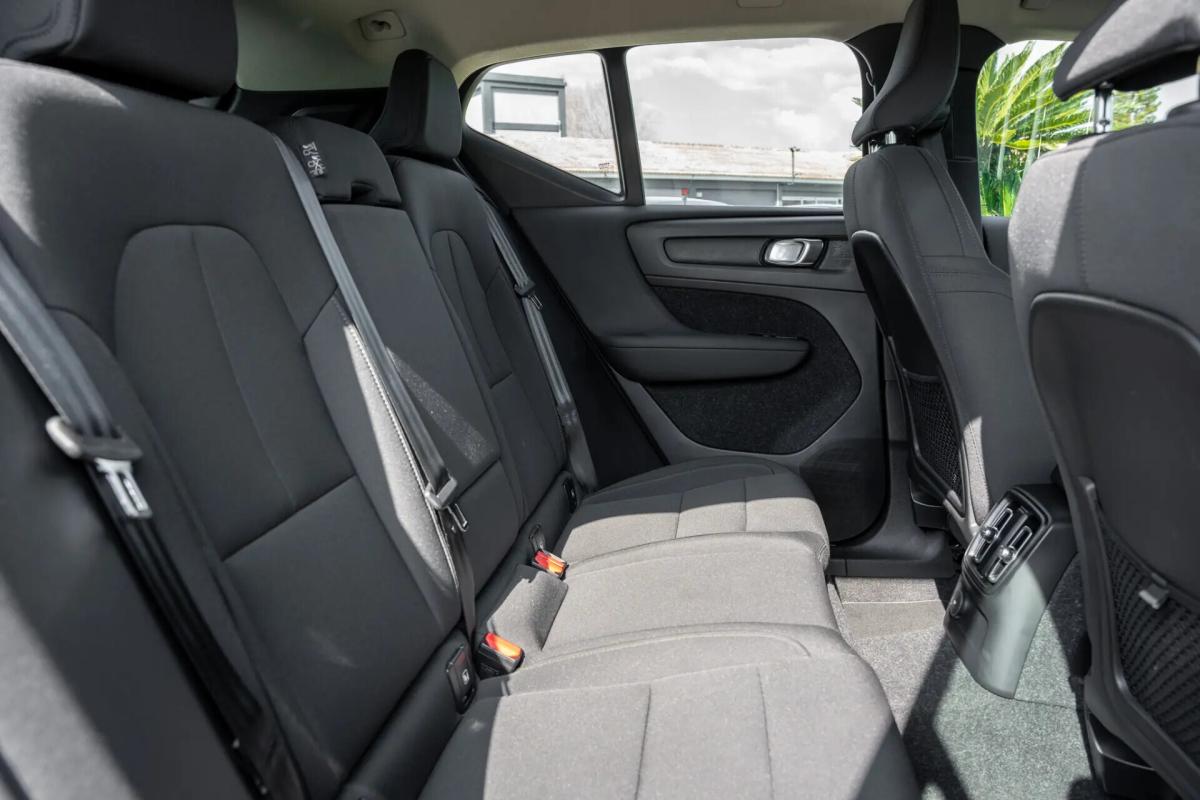 volvo-xc40-2021-hibrido-a-gasolina-1477cc