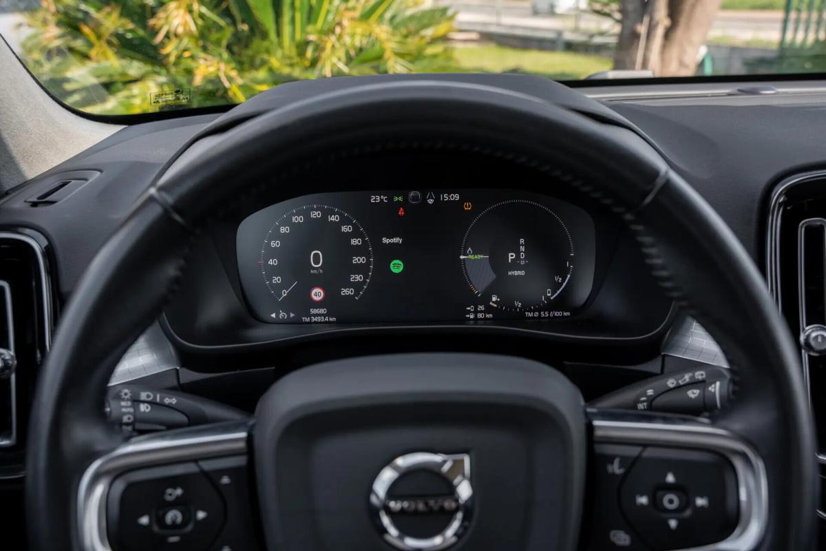 volvo-xc40-2021-hibrido-a-gasolina-1477cc