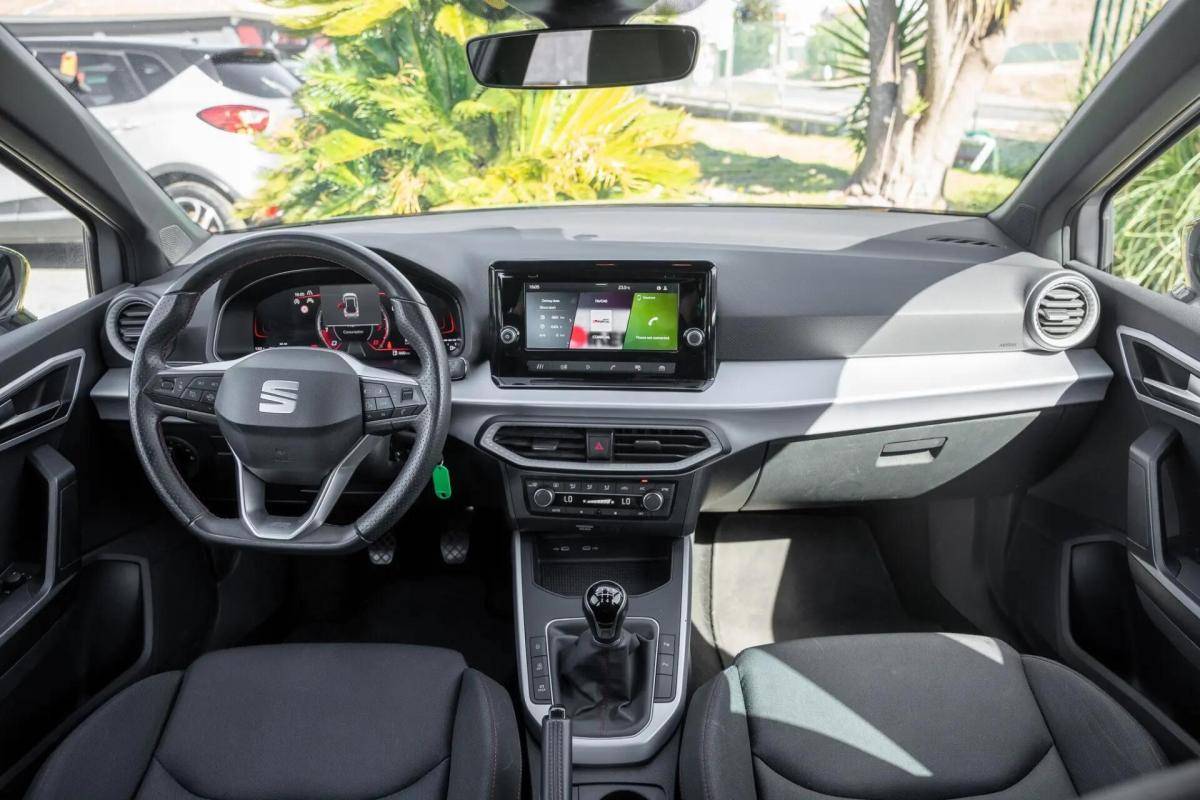 seat-arona-2024-gasolina-999cc