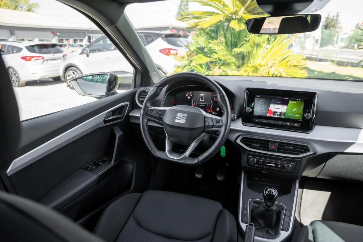 seat-arona-2024-gasolina-999cc