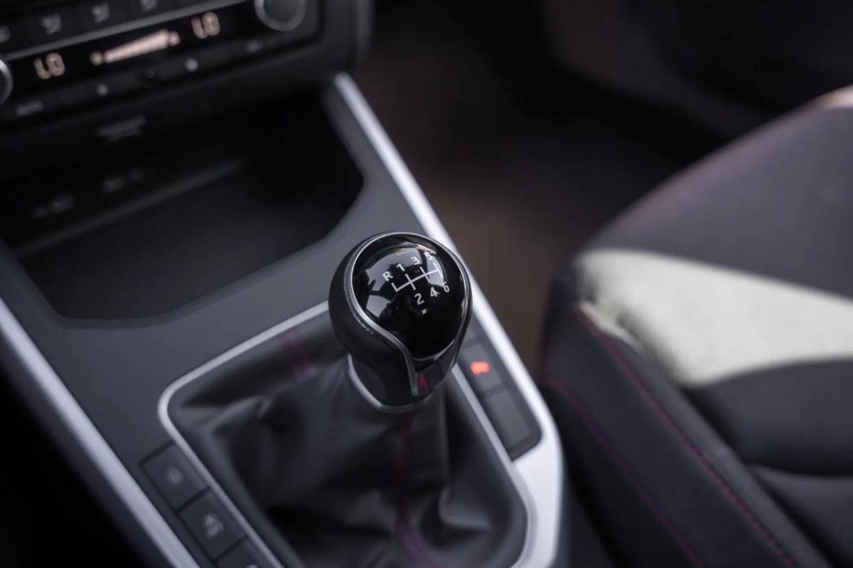 seat-arona-2024-gasolina-999cc