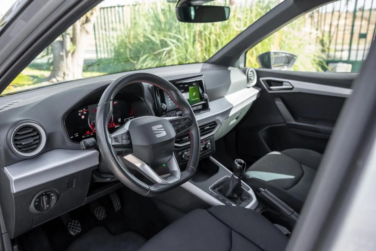 seat-arona-2024-gasolina-999cc