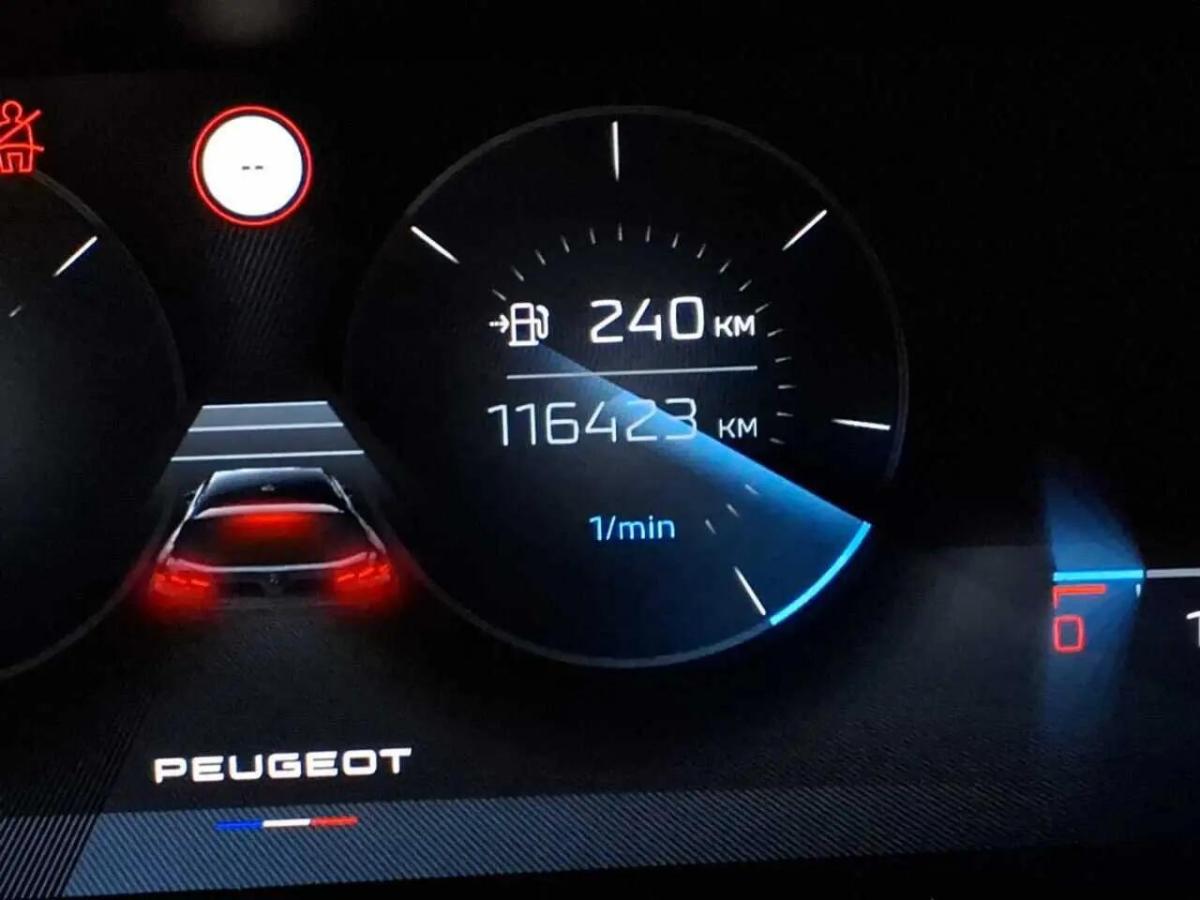 peugeot-308-sw-2023-diesel-1499cc
