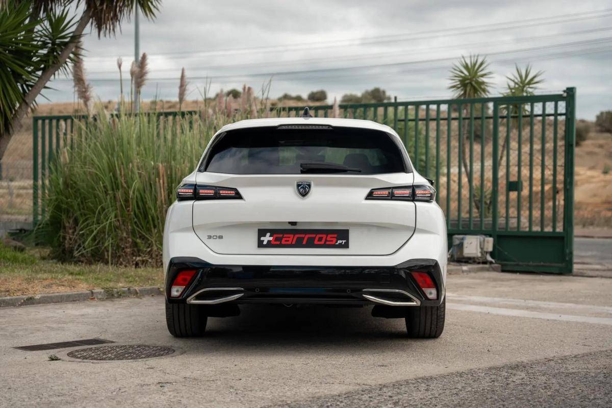 peugeot-308-sw-2023-diesel-1499cc