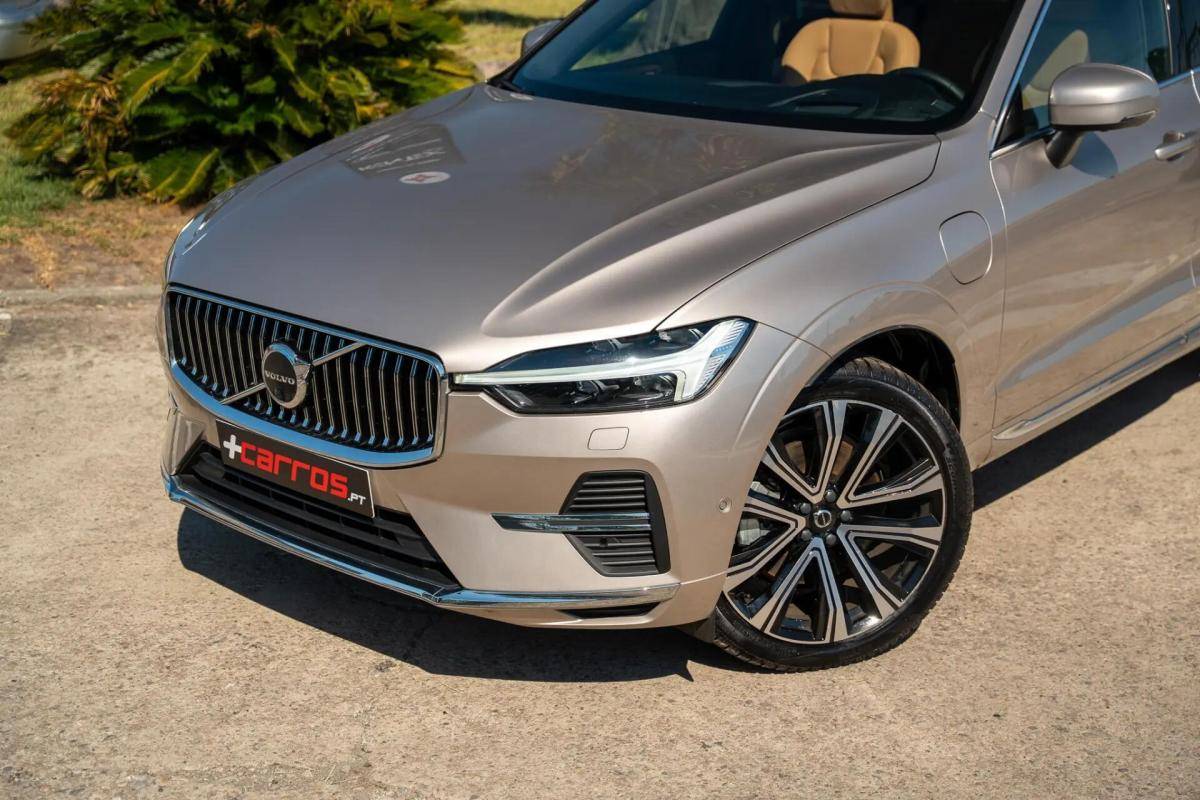volvo-xc60-2023-hibrido-a-gasolina-1969cc