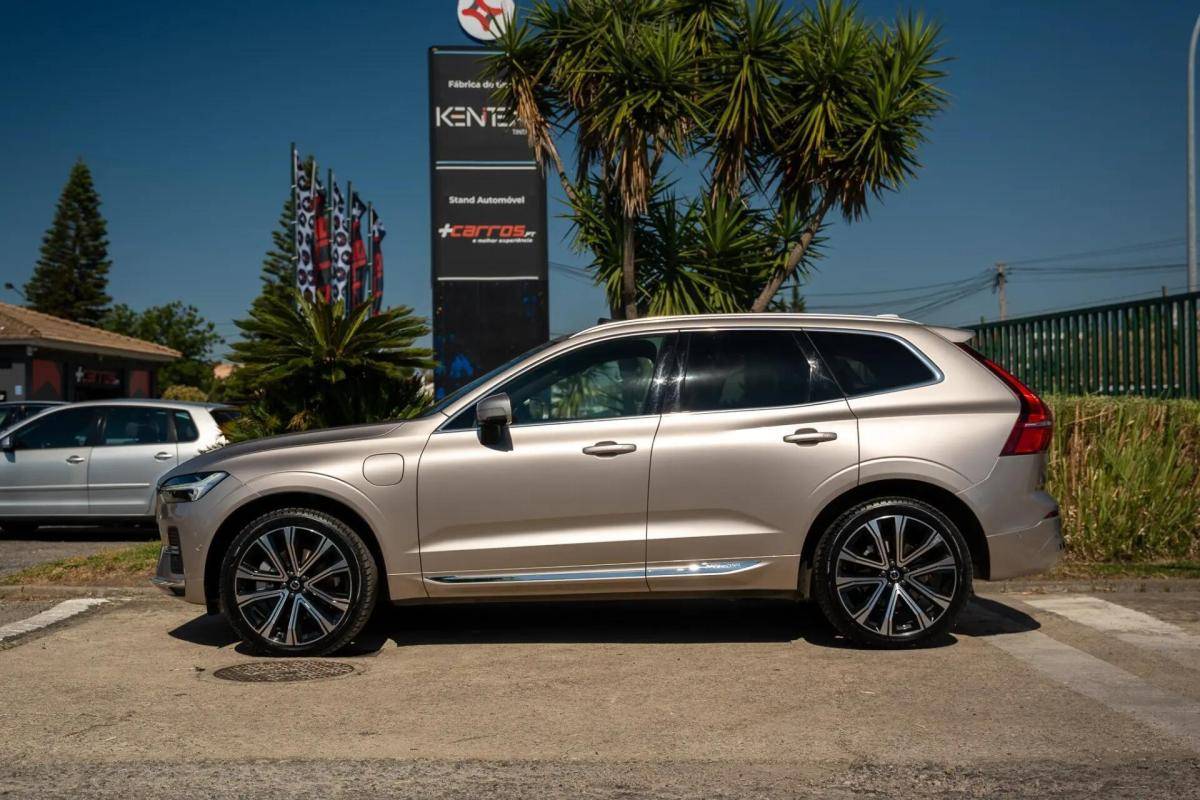 volvo-xc60-2023-hibrido-a-gasolina-1969cc