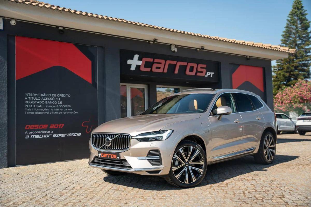 volvo-xc60-2023-hibrido-a-gasolina-1969cc