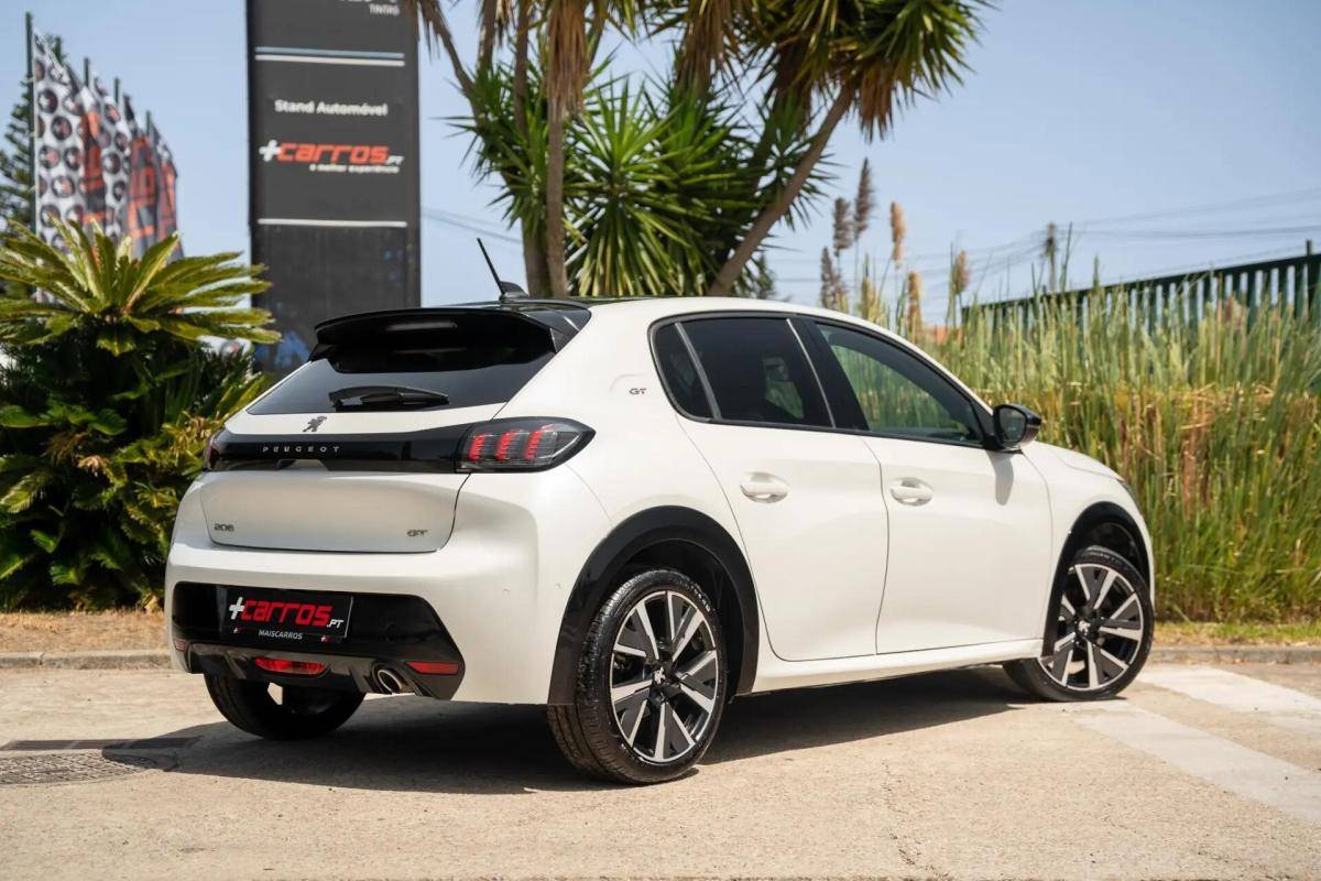 peugeot-208-2022-diesel-1499cc