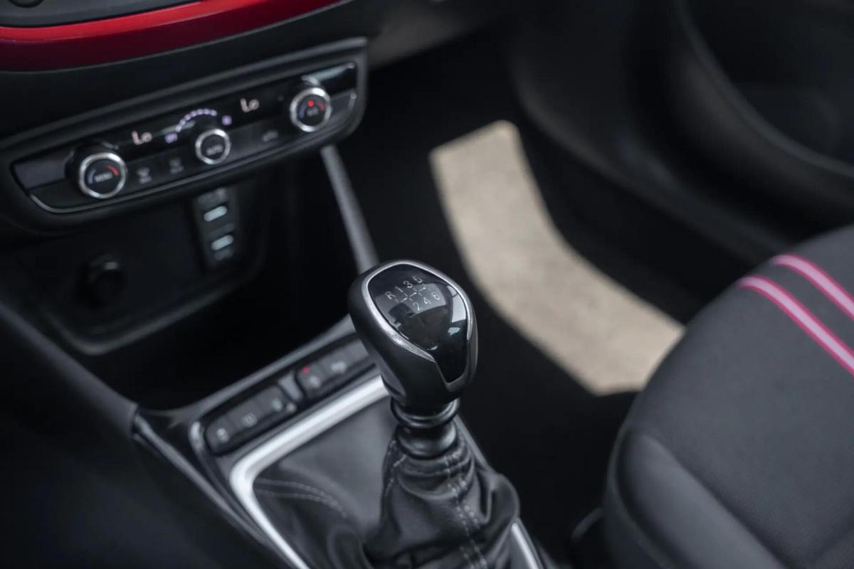 opel-crossland-2022-gasolina-1199cc