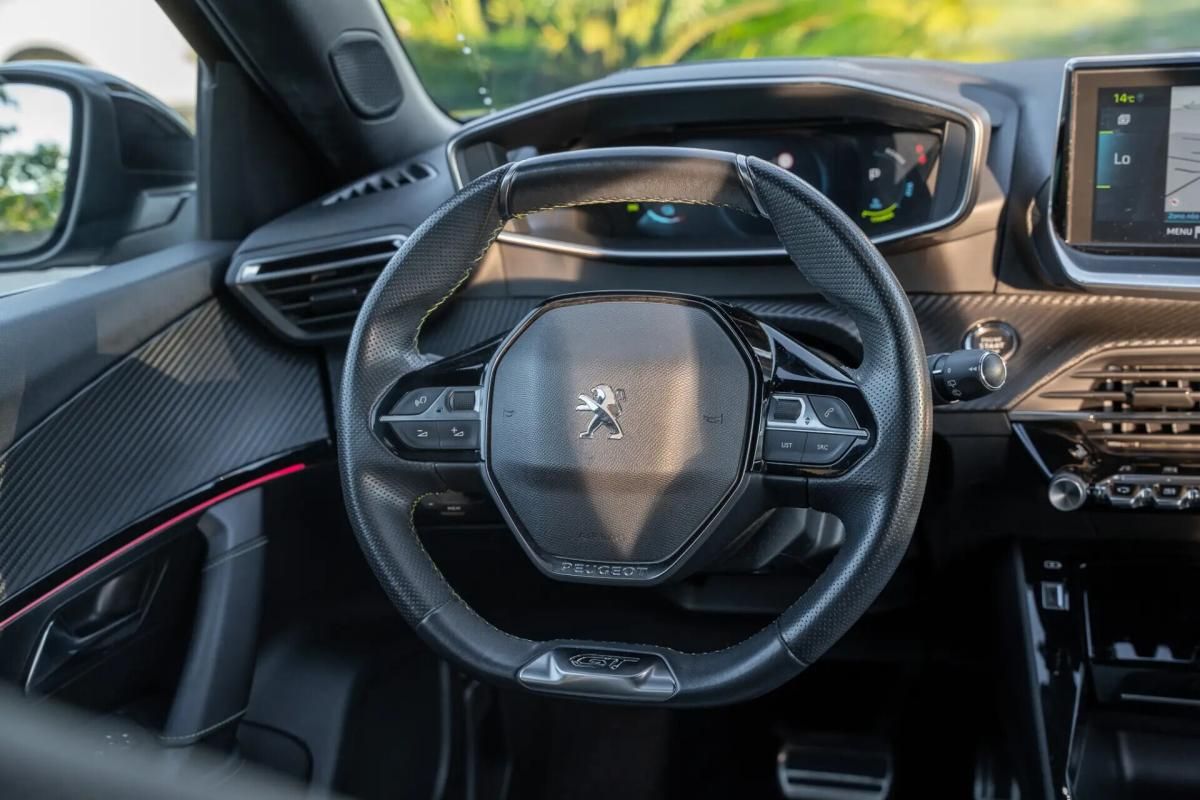 peugeot-e-2008-2021-eletrico-0cc