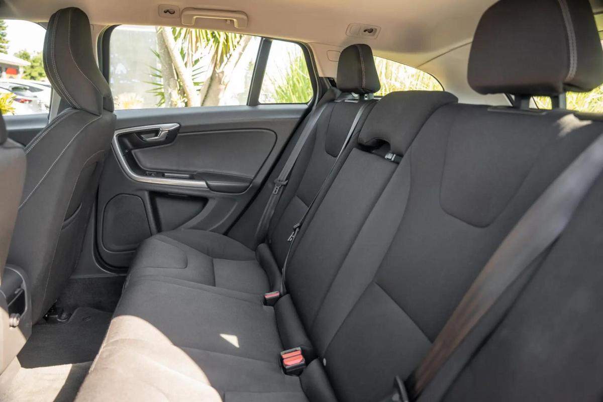 volvo-v60-2016-diesel-1969cc