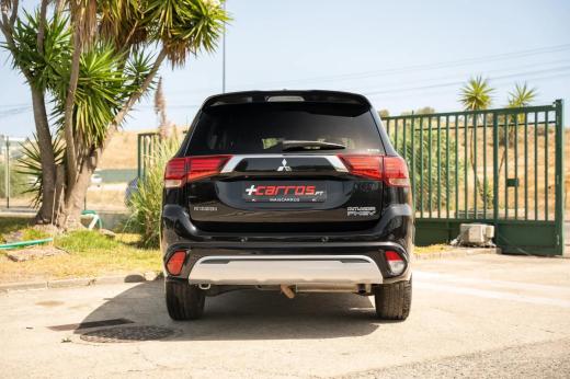 mitsubishi-outlander-2020-hibrido-a-gasolina-2360cc
